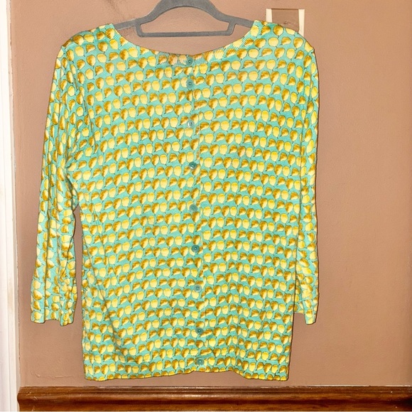 Talbots Pear Novelty Print Button Back Sweater green yellow size medium - Picture 3 of 6
